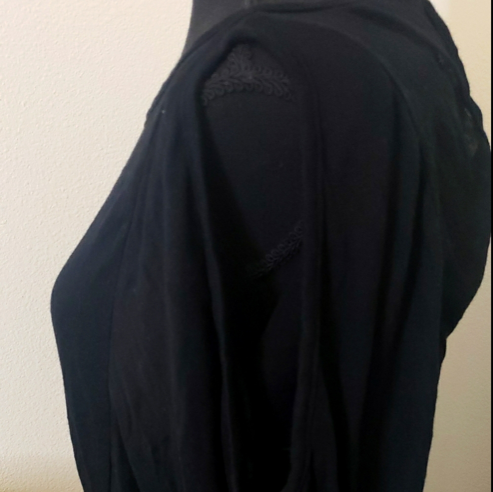 Cold Shoulder Blouse - Picture 5 of 6
